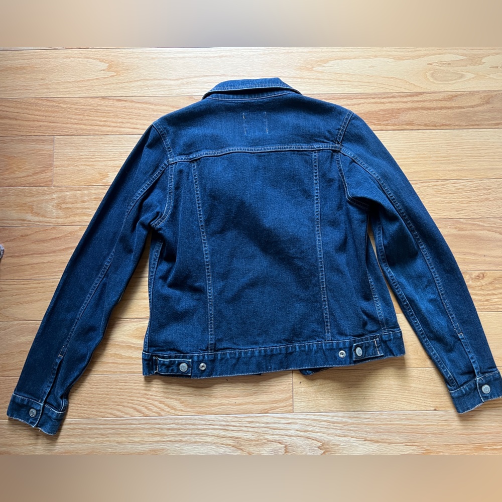 NWOT Old Navy Women’s Jean Jacket - Picture 3 of 3
